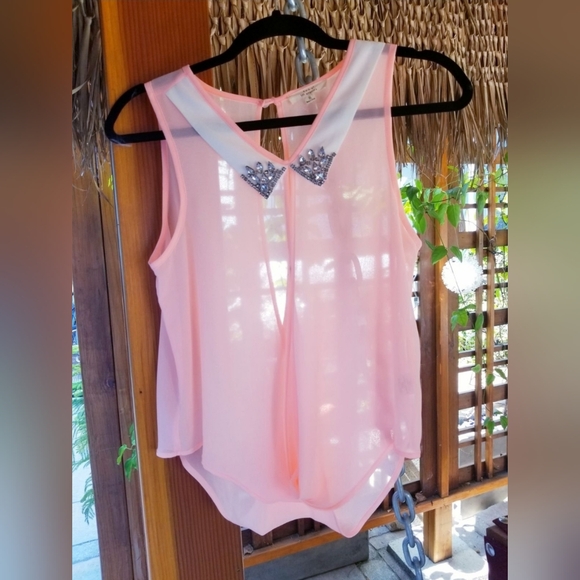 Iris Pink Collared Sheer Beaded Tank Top S Like New - Picture 3 of 8